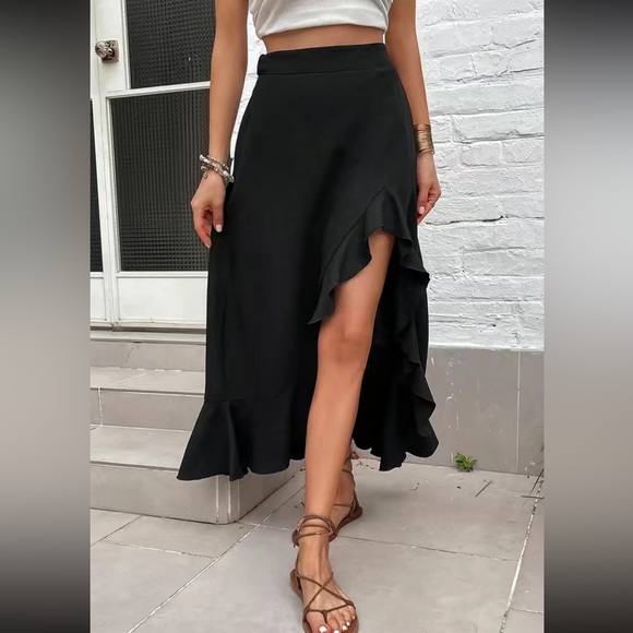 Boho black slit thigh ruffle hem maxi skirt - Picture 4 of 5